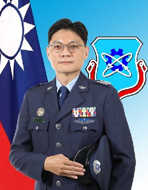 王子兆士官長相片